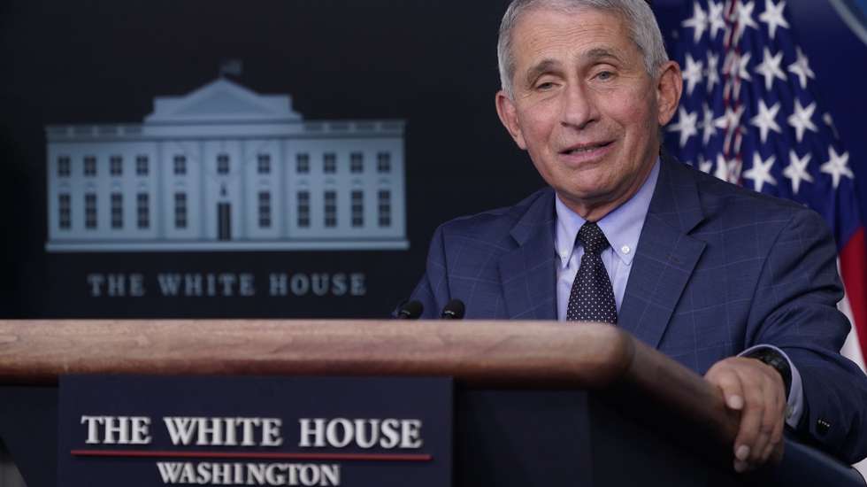epa08830038 Dr. Anthony Fauci, Director of the National Institute of Allergy and Infectious Diseases at the National Institutes of Health  participates in a briefing with members of the White House Coronavirus Task Force at the White House in Washington, DC, USA, 19 November 2020.  EPA/Chris Kleponis / POOL
