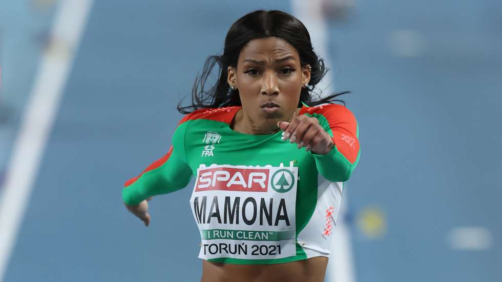 Patrícia Mamona conseguiu a melhor marca de qualificação logo na primeira tentativa, ficando a um centímetro do recorde pessoal e nacional em Pista Coberta