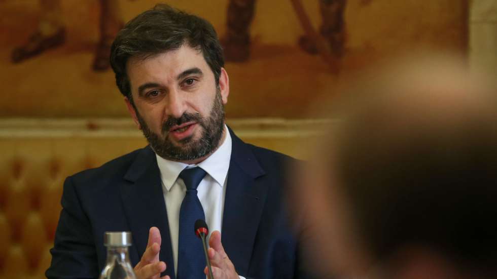 O ministro da Educação, Tiago Brandão Rodrigues, durante a sua audição na Comissão de Educação, Ciência, Juventude e Desporto, na Assembleia da República, em Lisboa, 14 de julho de 2021. MANUEL DE ALMEIDA/LUSA