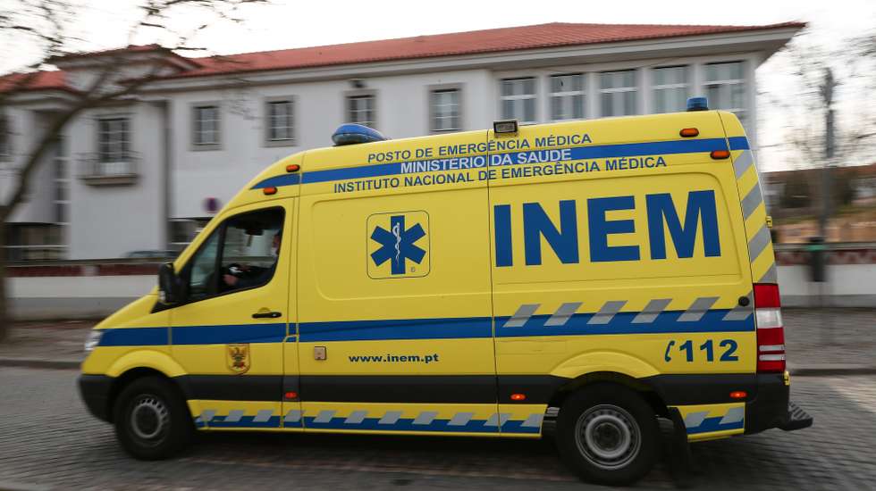 Ambulância do INEM