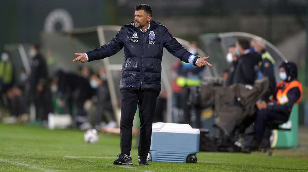 epa09203171 FC Porto's head coach Sergio Conceicao reacts during the Portuguese First League soccer match between Rio Ave and FC Porto at Rio Ave Futebol Clube stadium in Vila do Conde, Portugal, 15 May 2021.  EPA/ESTELA SILVA