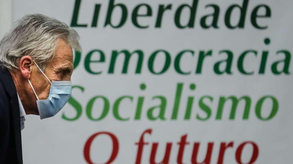 O secretário-geral do Partido Comunista Português (PCP), Jerónimo de Sousa, participa na sessão "Crianças e pais com direitos em tempos de confinamento" em Lisboa, 05 de fevereiro de 2021. TIAGO PETINGA/LUSA