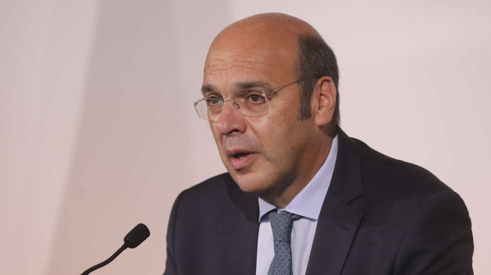 O ministro de Estado, da Economia e da Transição Digital, Pedro Siza Vieira intervém na conferência de imprensa sobre a edição 2021 da Web Summit sobre os detalhes e novidades sobre a edição 2021 da Web Summit, que terá lugar em Lisboa de 1 a 4 de novembro. Lisboa, 28 de setembro de 2021. MIGUEL A. LOPES/LUSA
