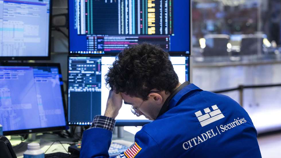 epa11956748 A trader on the floor of the New York Stock Exchange in New York, New York, USA, 11 March 2025. Major stock indices have reacted in recent days to statements from US President Donald Trump about increased tariffs on goods being imported from Canada and Mexico.  EPA/JUSTIN LANE