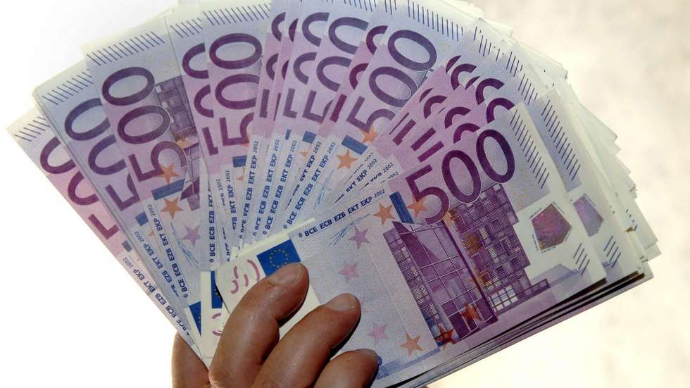 União Europeia disposta a desbloquear dez mil milhões de euros se Hungria cumprir reforma judicial