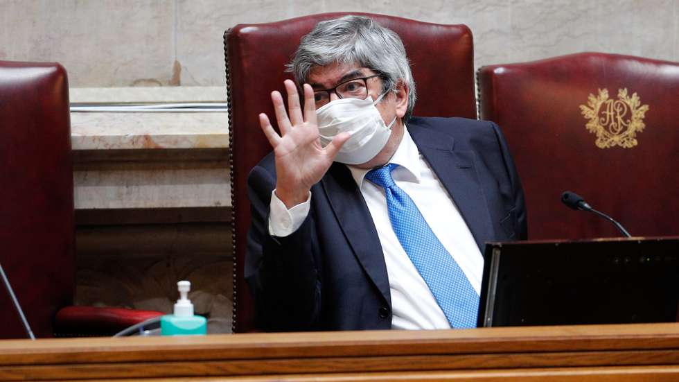 O presidente da Assembleia da República, Eduardo Ferro Rodrigues, durante o debate quinzenal com a presença do primeiro-ministro, na Assembleia da República, em Lisboa, 20 de maio de 2020. ANTÓNIO COTRIM/LUSA