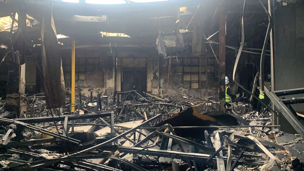 epa11765866 Damage is seen following a firebombing that occurred on 06 December at the Adass Israel Synagogue in Melbourne, Australia, 09 December 2024. A firebombing at a Melbourne synagogue fulfills a definition of terrorism, according to the Australian prime minister, but official authorities have not yet labeled the incident as a terrorist attack.  EPA/YUMI ROSENBAUM NO ARCHIVING AUSTRALIA AND NEW ZEALAND OUT