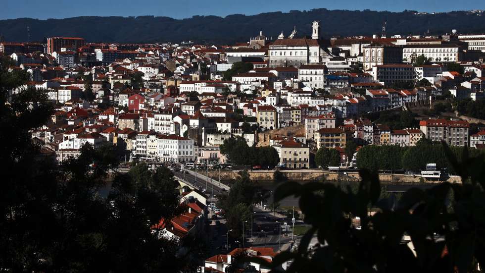 O Comando Distrital de Coimbra da PSP diz estar atento a este tipo de ilícitos e exorta todos os cidadãos a cumprirem as normas da DGS