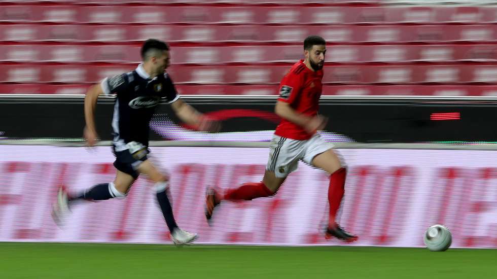 Adel Taarabt foi uma das unidades mais importantes no ritmo que o Benfica conseguiu imprimir na primeira parte e que chegou para resolver o jogo
