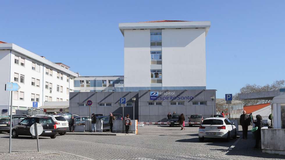 Três utentes estão internados no Hospital do Espírito Santo de Évora.
