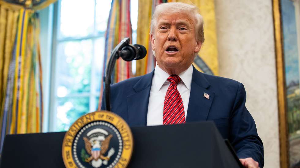 epa12081950 US President Donald Trump speaks before former US Senator David Perdue (not pictured) is sworn in as the United States Ambassador to the Peoples Republic of China during a ceremony in the Oval Office at the White House in Washington, DC, USA, 07 May 2025.  EPA/SAMUEL CORUM / POOL