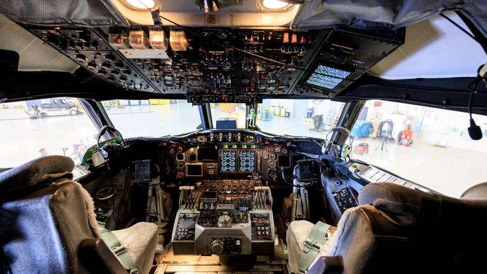 epa12078231 A view of the cockpit of a National Oceanic and Atmospheric Administration Department of Commerce (NOAA) Lockheed WP-3D Orion research plane at the NOAA Aircraft Operations Center in Lakeland Linder International Airport, in Lakeland, Florida, USA, 06 May 2025. NOAA's fleet of 10 crewed aircraft is operated, managed and maintained by NOAA Marine and Aviation Operations. The 2025 Atlantic hurricane season runs from June 1 to November 30.  EPA/CRISTOBAL HERRERA-ULASHKEVICH