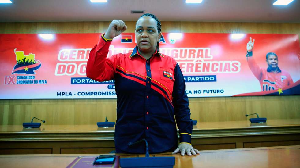 A vice-presidente do Movimento Popular de Libertação de Angola (MPLA), Mara Quiosa, durante a abertura do ato inaugural do ciclo de conferências que antecedem ao IX congresso ordinário do MPLA, que se realiza entre 09 e 10 de dezembro deste anoluanda, em Luanda, Angola, 18 de agosto de 2026. AMPE ROGÉRIO/LUSA