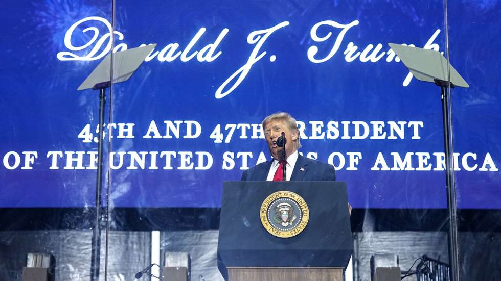 epa13062453 US President Donald Trump speaks at a rally to kick off the 16-day Great American State Fair as part of Washington, D.C.'s celebration of the nation's 250th birthday, on the National Mall in Washington, DC, USA, 24 June 2026. The rally will include military flyovers, musical performances from Lee Greenwood and Christopher Macchio, and the U.S. Army Band, the U.S. Marine Band and Armed Forces choirs.  EPA/BONNIE CASH / POOL