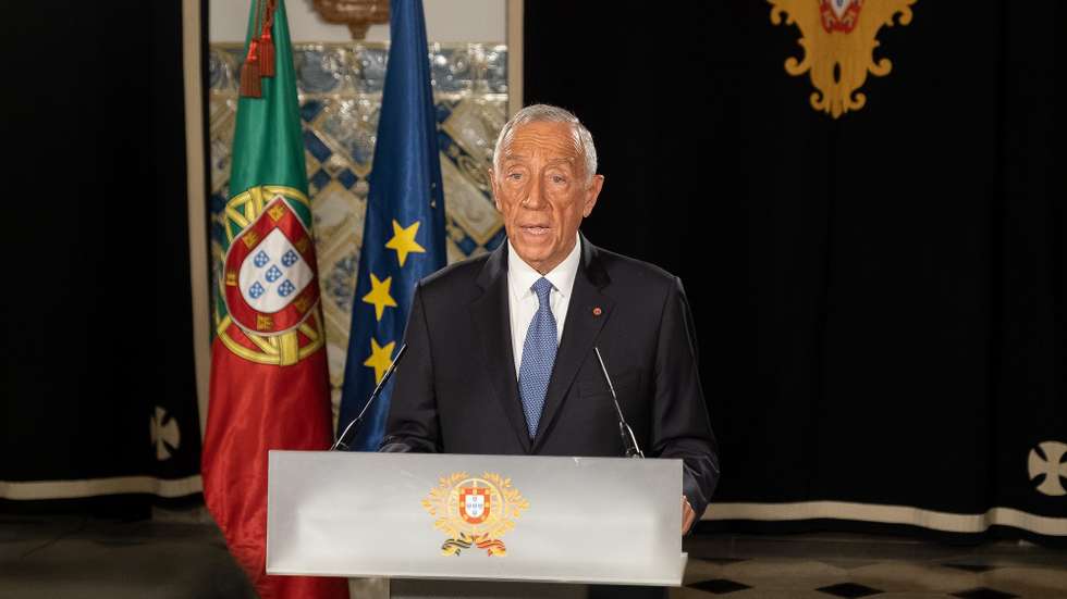 O Presidente da República, Marcelo Rebelo de Sousa, durante a comunicação ao país a partir do Palácio de Belém, em que anunciou a renovação do estado de emergência até 08 de dezembro como forma de combate à covid-19, Lisboa, 20 de novembro de 2020. RUI OCHÔA/PRESIDÊNCIA DA REPÚBLICA/LUSA