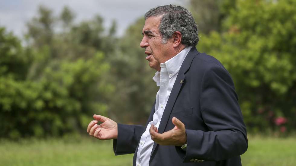O Bastonário da Ordem dos Veterinários, Jorge Cid, em entrevista à Agência Lusa, Lisboa, 03 de setembro de 2018. A nova lei que proíbe o abate nos canis passará a ser aplicada a partir do dia 23 de setembro, tendo entrado em vigor em 2016, com um período de adaptação para os municípios. (ACOMPANHA TEXTO DE 09/09/2018). JOSÉ SENA GOULÃO/LUSA