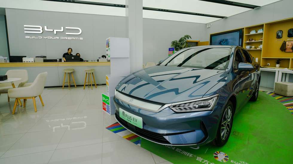 epa11456401 A BYD electric car is on display in a BYD showroom in Beijing, China, 04 July 2024. According to China's Ministry of Commerce press conference on 04 July, China has requested the European Union to remove its provisional tariffs on Chinese electric vehicles. Spokesperson He Yadong said that the two sides had held multiple rounds of talks at a technical level and that China hopes to reach an agreement with the European Union soon. Provisional European Union duties of up to 38.1 percent on imported Chinese-made EVs are set to kick in by 04 July 2024, while the bloc investigates what it says are excessive and unfair subsidies.  EPA/WU HAO