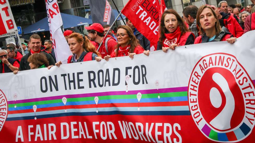 epa11607647 Trade Unions and workers stage a protest against the potential layoffs in the Forest plant of car manufacturer Audi, Brussels, Belgium, 16 September 2024. Audi announced in July that it would restructure its operation in the Forest plant in the Brussels region.  EPA/OLIVIER MATTHYS