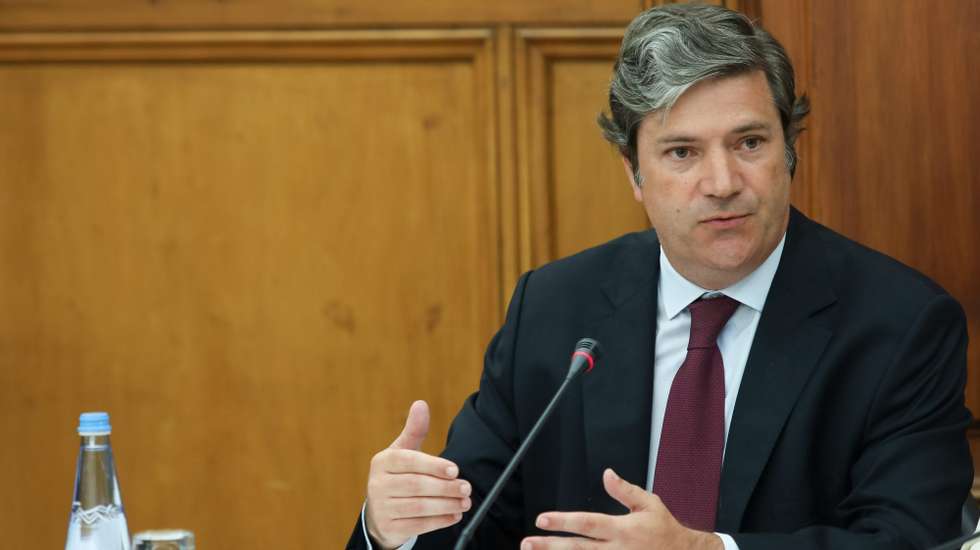 "Seria mais adequado termos menos escalões com taxas efetivamente mais baixas", defende Paulo Núncio