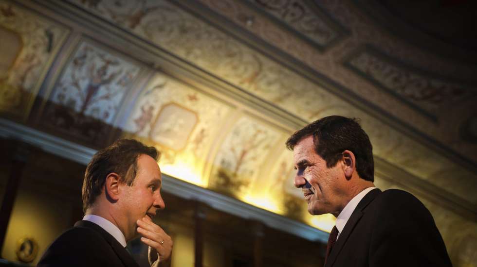 Rui Moreira diz que ao contrário do que acontece com a câmara municipal de Lisboa, o Governo "não fala" com a autarquia do Porto