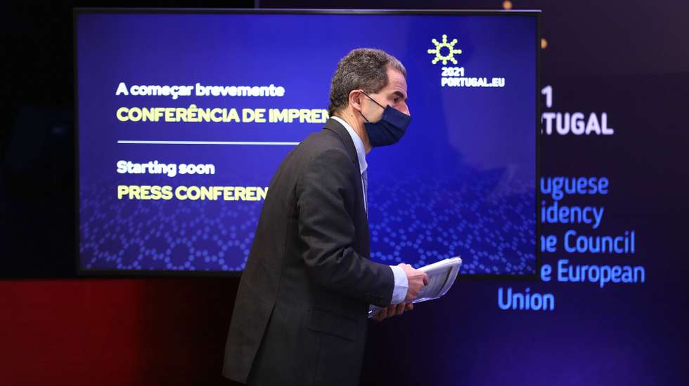 Portuguese Minister for Science, Technology and Higher Education, Manuel Heitor arrives to attend a press conference after the launch of the Horizon Europe programme under the Portuguese Presidency of the Council, in Lisbon, Portugal, 02 February 2021. Horizon Europe is the current European Union (EU) multiannual framework programme for research and innovation, main initiative aimed at supporting R&amp;I from initial conception to marketing, and complements national and regional funding. ANTONIO PEDRO SANTOS/LUSA