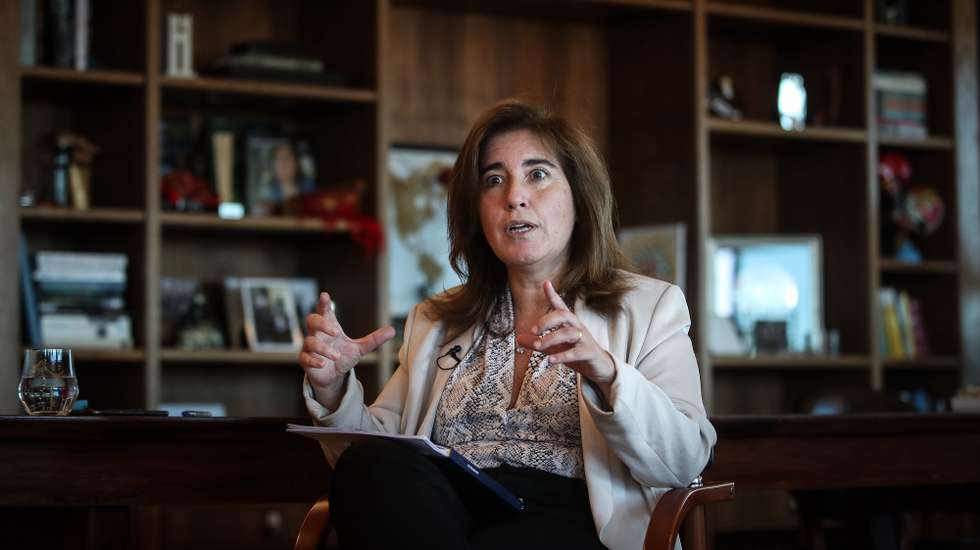 A ministra do Trabalho, Solidariedade e Segurança Social, Ana Mendes Godinho, durante uma entrevista à agência Lusa, em Lisboa, 02 de julho de 2021. (ACOMPANHA TEXTO DA LUSA DO DIA 04 DE JULHO DE 2021). MÁRIO CRUZ/LUSA