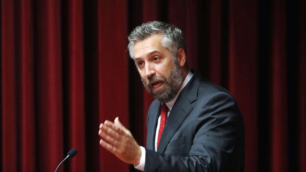O ministro das Infraestruturas e da Habitação, Pedro Nuno Santos, intervém na cerimónia de assinatura dos autos de consignação das empreitadas Ferrovia2020, promovida pela Infraestruturas de Portugal, em Almada, 28 de setembro de 2021. As empreitadas serão no Corredor Internacional Sul (modernização da ligação entre Sines e a Linha do Sul) e no Corredor Internacional Norte, Linha da Beira Alta (modernização do troço Mangualde – Celorico da Beira). ANTÓNIO PEDRO SANTOS/LUSA