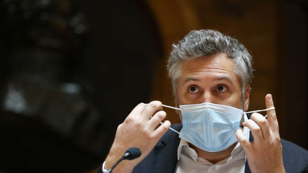 O ministro das Infraestruturas e Habitação, Pedro Nuno Santos, durante audição na Comissão de Economia, Inovação, Obras Públicas e Habitação na Assembleia da República,  em Lisboa, 18 de maio de 2021.   MANUEL DE ALMEIDA/LUSA