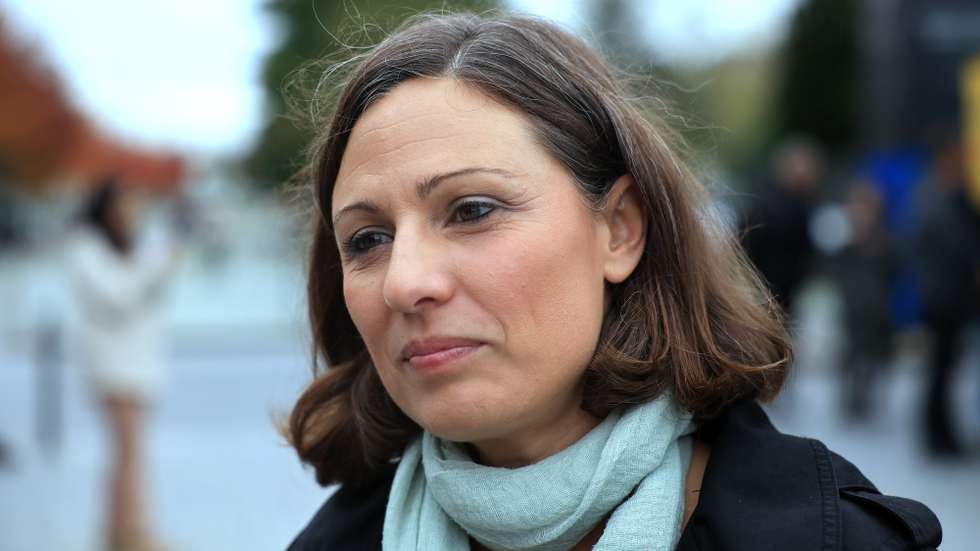 A presidente da Federação Nacional dos Médicos (FNAM), Joana Bordalo e Sá, durante uma manifestação junto ao Hospital São João no Porto, 14 de Novembro 2023. Os médicos estão em greve para exigir "salários justos e condições de trabalho dignas para todos os médicos no Serviço Nacional de Saúde (SNS)". ESTELA SILVA/LUSA