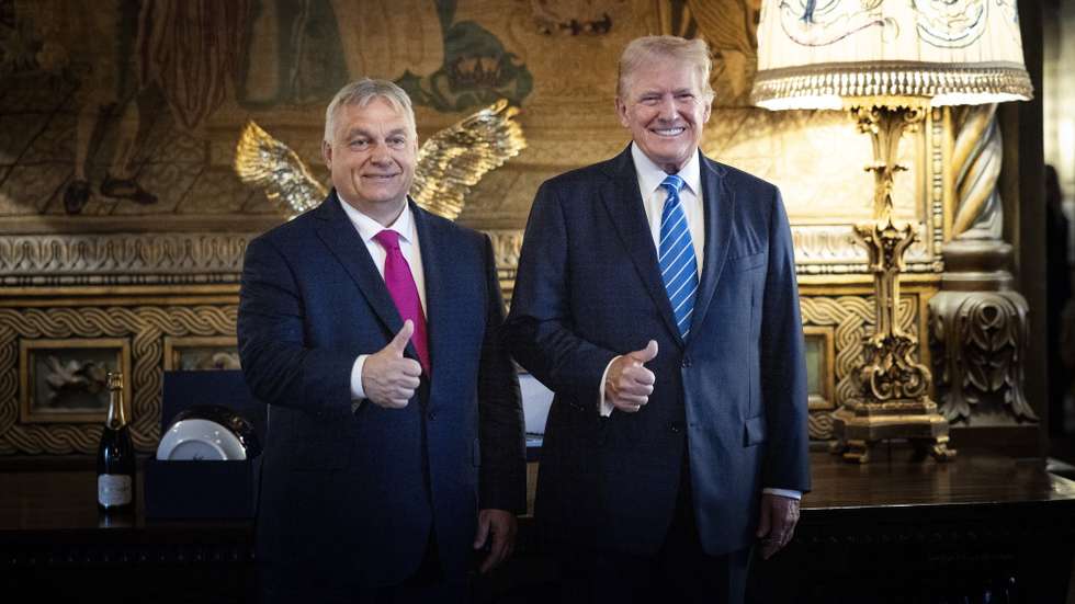 epa11473669 A handout photo made available bythe Hungarian PM’s Press Office shows Hungarian Prime Minister Viktor Orban (L) and former US president and Republican presidential candidate Donald Trump (R) posing for photographs during their meeting in Trump's Mar-a-Lago estate in Palm Beach, Florida, USA, 11 July 2024.  EPA/Zoltan Fischer HANDOUT HUNGARY OUTHANDOUT EDITORIAL USE ONLY/NO SALES