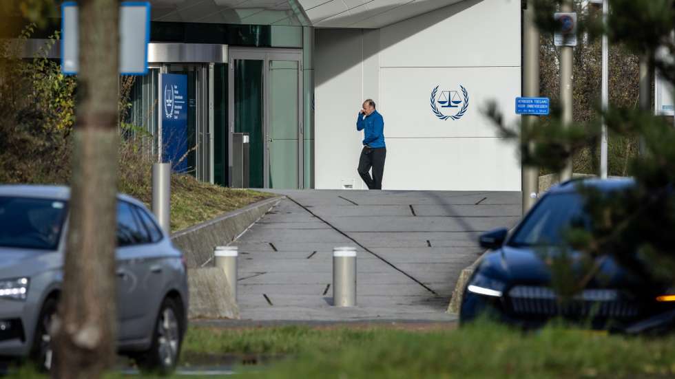 epa11733000 A person walks the International Criminal Court (ICC) in The Hague, Netherlands, 21 November 2024. Dutch ​​Minister of Foreign Affairs Caspar Veldkamp stated on 21 November that The Netherlands will execute an arrest warrant issued by the International Criminal Court (ICC) over alleged war crimes against Israeli Prime Minister Benjamin Netanyahu, Israeli former Defense Minister Yoav Gallant and Hamas leader Mohammed Diab Ibrahim al Masri (also known as Mohammed Deif).  EPA/REMKO DE WAAL