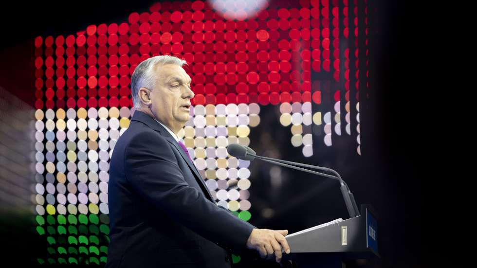 epa11915696 A handout photo made available by the Hungarian PM's Press Office shows Hungarian Prime Minister and leader of the ruling Fidesz party Viktor Orban delivering his annual State of the Nation address in Varkert Bazaar conference hall in Budapest, Hungary, 22 February 2025.  EPA/ZOLTAN FISCHER / HANDOUT HUNGARY OUTHANDOUT EDITORIAL USE ONLY/NO SALES