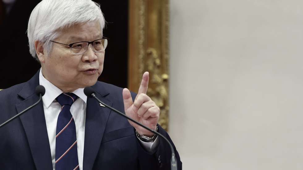 epa11943866 C. C. Wei, Chairman and CEO of Taiwan Semiconductor Manufacturing Company (TSMC), speaks during a press conference at the Presidential Office building in Taipei, Taiwan, 06 March 2025.  EPA/RITCHIE B. TONGO