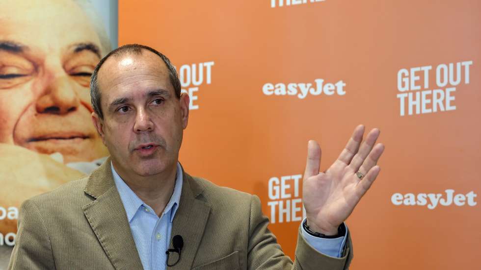 O diretor-geral da EasyJet Portugal, José Lopes, em entrevista à agência Lusa, em Lisboa, 06 de janeiro de 2026. O diretor-geral da easyJet Portugal acredita que a privatização da TAP deverá implicar a libertação de ‘slots’ no aeroporto de Lisboa e afirma que a companhia está pronta para aproveitar essa oportunidade. (ACOMPANHA TEXTO DA LUSA DO DIA 16 DE JANEIRO DE 2026). JOÃO RELVAS/LUSA