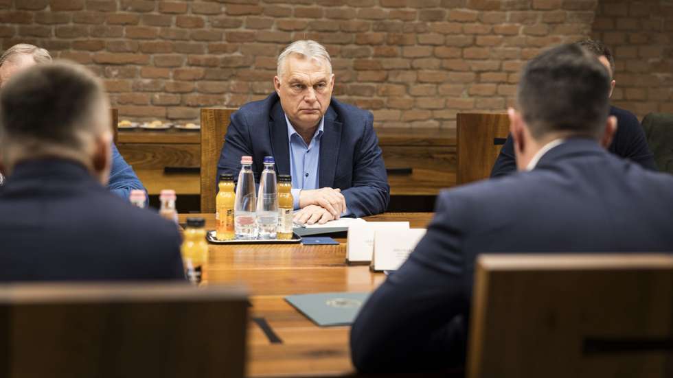 epa12783952 A handout photo made available by the Hungarian PM's General Department of Communication shows Hungarian Prime Minister Viktor Orban attends a Defence Council meeting of the government in Budapest, Hungary, 28 February 2026, following joint Israeli-US military strikes targeting multiple locations in Iran in the early hours of 28 February.  EPA/AKOS KAISER / HUNGARIAN PM'S DEPARTMENT OF COMMUNICATION / HO HANDOUT EDITORIAL USE ONLY/NO SALES