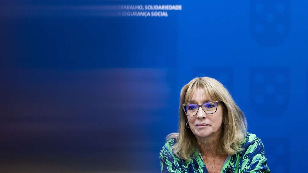 A ministra do Trabalho, Solidariedade e Segurança Social, Maria do Rosário Palma Ramalho, usa da palavra durante a apresentação pública do Relatório do Emprego e Formação 2025, no Ministério do Trabalho Solidariedade e Segurança Social, em Lisboa, 21 de julho de 2026. JOSÉ SENA GOULÃO/LUSA