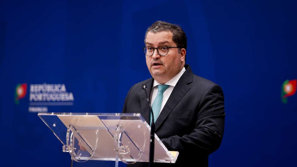 O ministro de Estado e das Finanças, Joaquim Miranda Sarmento, intervém durante a sessão de abertura de formação para gestores públicos, no Ministério das Finanças, em Lisboa, 29 de julho de 2026. FILIPE AMORIM/LUSA
