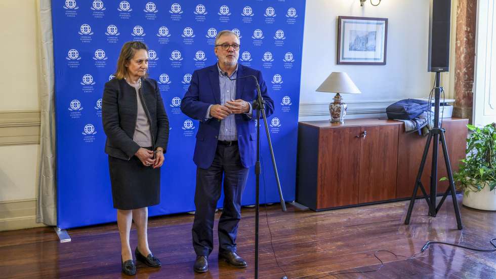 O secretário-geral da UGT, Mário Mourão, acompanhado pela +presidente da UGT, Lucinda Dâmaso, fala à imprensa após a reunião em Concertação Social para discutir as alterações à lei laboral, na sede em Lisboa, 3 de março de 2026. TIAGO PETINGA/LUSA