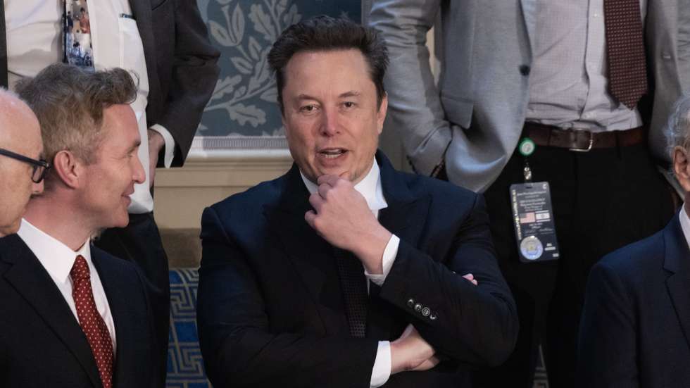 epa11494799 Businessperson Elon Musk (C) attends Prime Minister of Israel Benjamin Netanyahu's address to a joint meeting of Congress in the chamber of the US House of Representatives on Capitol Hill in Washington, DC, USA, 24 July 2024. Netanyahu's address to a joint meeting of the US Congress comes amid a close 2024 US presidential election cycle. Thousands of pro-Palestinian protesters were expected to gather near the US Capitol when Netanyahu becomes the first leader to address the US Congress four times.  EPA/MICHAEL REYNOLDS