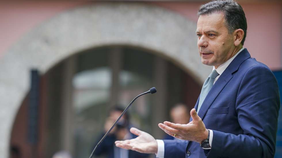 O primeiro-ministro, Luís Montenegro, discursa durante o Conselho de Coordenação da Agência para a Gestão Integrada de Fogos Rurais (AGIF), na Câmara Municipal de Ponte da Barca, 02 de março de 2026. HUGO DELGADO/LUSA