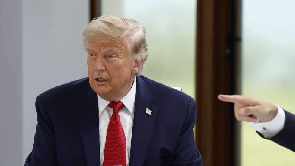 epa13043203 US President Donald J. Trump attends a working session of the G7 summit t the Hotel Royal in Evian-les-Bains, France, 17 June 2026. The 52nd G7 Summit takes place in Evian-les-Bains from 15 to 17 June 2026.  EPA/YOAN VALAT