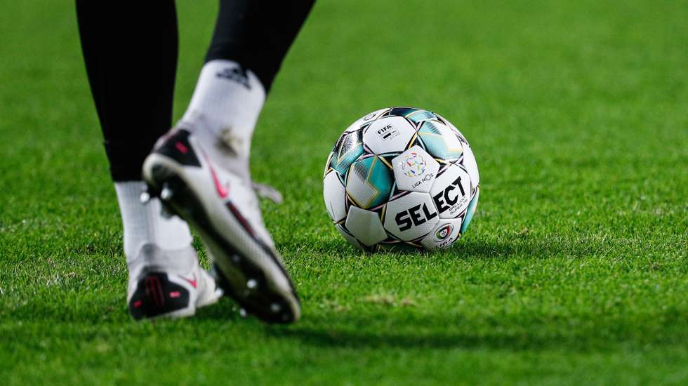 Bola de futebol que vai ser utilizada na época 2020-2021 da Liga de Futebol, em Lisboa, 29 de dezembro de 2020. ANTÓNIO COTRIM/LUSA
