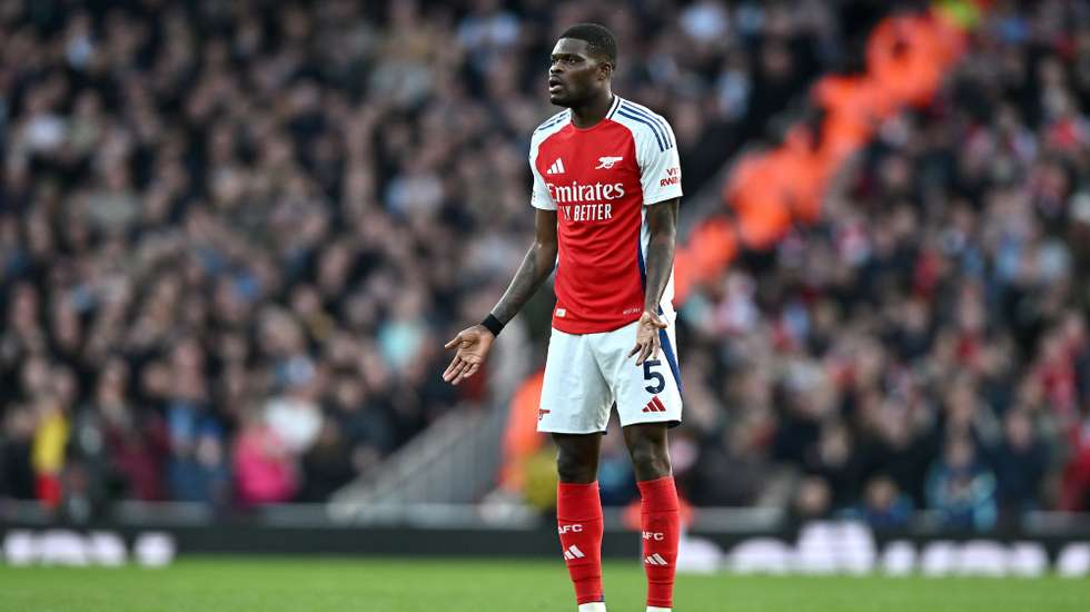 epa11916159 Thomas Partey of Arsenal gestures during the English Premier League match between Arsenal FC and West Ham United, in London, Britain, 22 February 2025.  EPA/VINCE MIGNOTT EDITORIAL USE ONLY. No use with unauthorized audio, video, data, fixture lists, club/league logos, 'live' services or NFTs. Online in-match use limited to 120 images, no video emulation. No use in betting, games or single club/league/player publications.