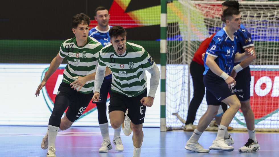 Sporting player Francisco Costa celebrates after scoring a goal against Orlen Wisla Plock during the EHF Champions League handball match held at Jooo Rocha Pavilion in Lisbon, Portugal, 02 April 2026. TIAGO PETINGA/LUSA