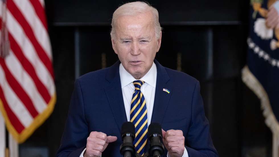 epaselect epa11132238 US President Joe Biden delivers remarks urging Congress to pass the Emergency National Security Supplemental Appropriations Act, in the State Dining Room of the White House in Washington, DC, USA, 06 February 2024. The 118 billion US dollar immigration and foreign aid bill is the result of months of bipartisan negotiations to increase US border security and provide aid to Ukraine, Israel, Taiwan, among others. Speaker of the House Johnson has called the bill 'dead on arrival' in the House as many House Republicans rally around former US President Trump's opposition to the bill.  EPA/MICHAEL REYNOLDS