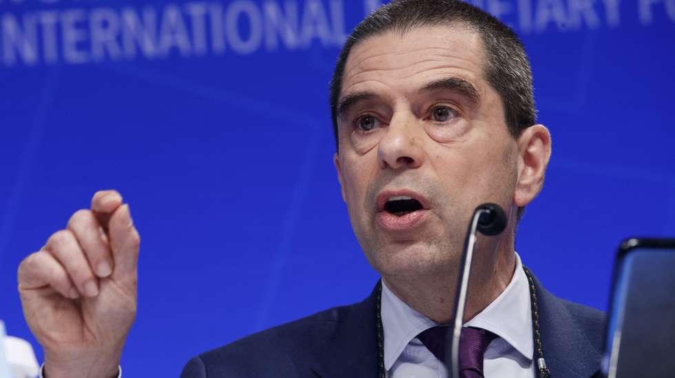 O antigo ministro das Finanças assina um artigo com outros economistas em que defende um imposto temporário sobre os mais ricos