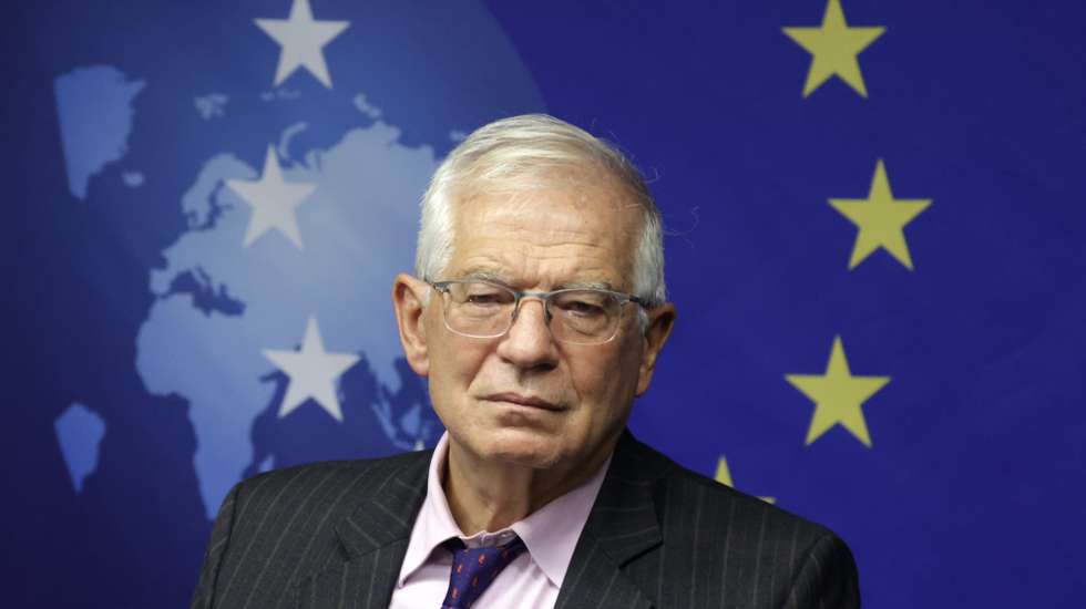 epa09478585 The High Representative of the European Union for Foreign Affairs and Security Policy, and Vice President of the European Union Josep Borrell speaks during a press conference, following the EU Foreign Ministers meeting on Afghanistan, in New York, New York, USA, 20 September 2021.  EPA/JASON SZENES