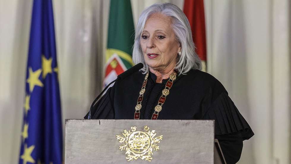 A procuradora-geral da República, Lucília Gago, intervém na cerimónia de abertura do ano judicial no Salão Nobre do Supremo Tribunal de Justiça, em Lisboa, 10 de janeiro de 2023. A cerimónia é organizada pelo Supremo Tribunal de Justiça, pela Procuradoria-Geral da República e pela Ordem dos Advogados. MIGUEL A. LOPES/LUSA