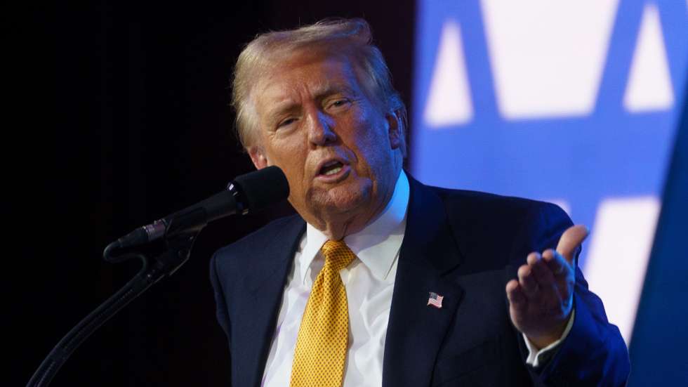 epa11614964 Republican presidential candidate Donald Trump delivers remarks at the Israeli American Council (IAC) Conference at the Washington Hilton in Washington, DC, USA, 19 September 2024.  EPA/WILL OLIVER