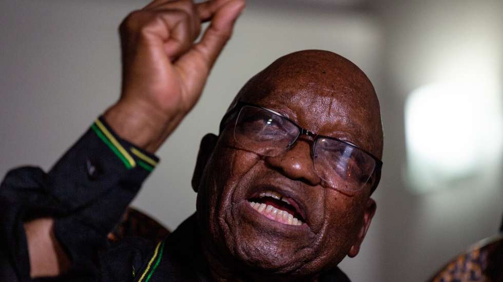epa09322708 Former South African President Jacob Zuma speaks during a press conference in Nkandla, Kwa-Zulu Natal, South Africa, 04 July 2021. Zuma was sentenced to 15 months in prison by the Constitutional Court earlier on the same week, but the court agreed to hear his challange to the sentence.  EPA/Yeshiel Panchia